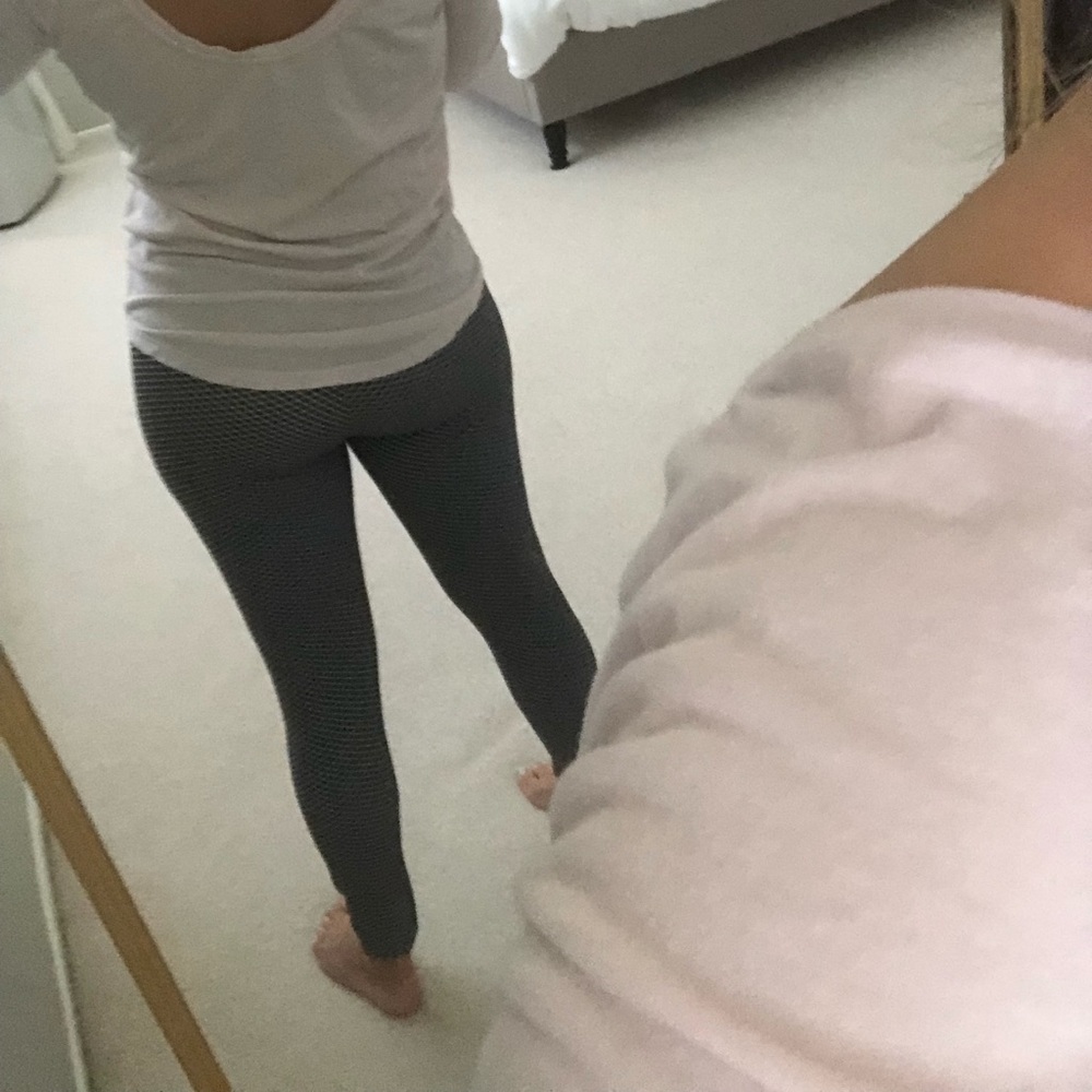 Onzie long leggings in fishnet